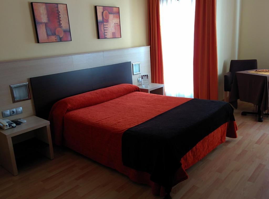 Hotel Avenida Pontevedra Habitación foto
